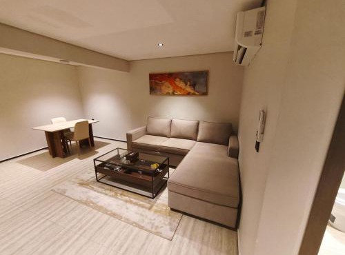 Luxury apartment with one bedroom and a living room, modern furnishings, full service, 11 m in Riyadh