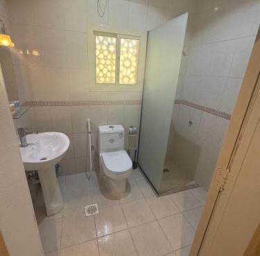 شقة فاخرة بالكامل للايجار 104 in Jeddah