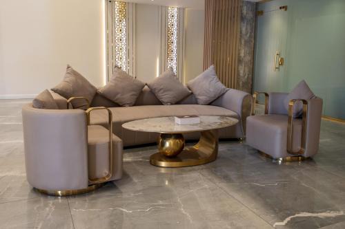 جولدن نيو قريش GOLDEN NEw QURAISH