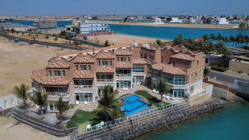 فلل كوڤا بيتش - للعائلات فقط in Jeddah