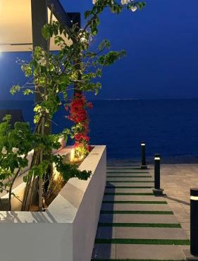 منتجع شاطئ الدانة Hus Chalet