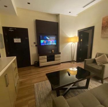 Hotel-style apartment in Jeddah, on Prince Sultan Street