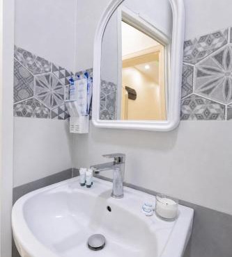 Downtown- Family Apartment 2-Bedroom with a Private Pool15-Minute Drive from Haramain Train in Jeddah