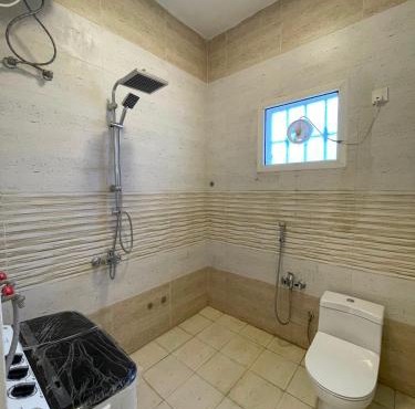 شقق سكنية مريحة in Tanomah