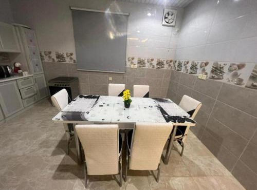 الوسام شقة كبيرة 4 غرف نوم وصالة 4 bedroom and living room apartment in Taif