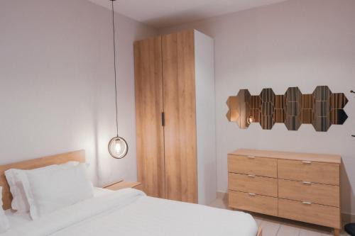 Mabaat-White Pearl Compound - 600 A-Villa 15