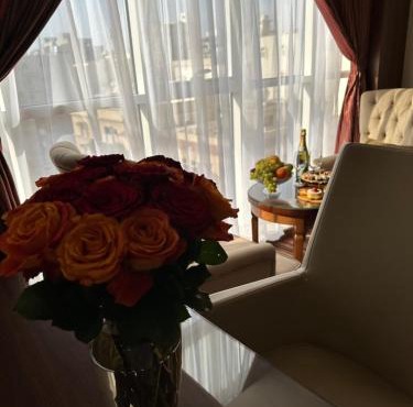 فندق وست لاند West Land Hotel