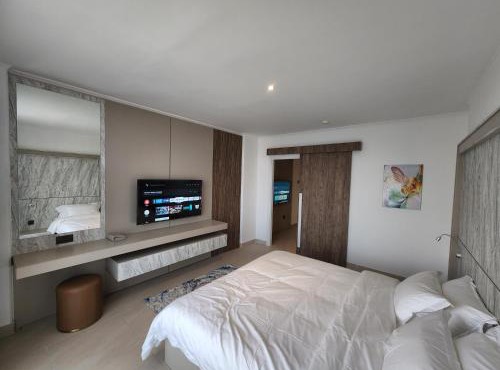 Imperial Suites Hotel